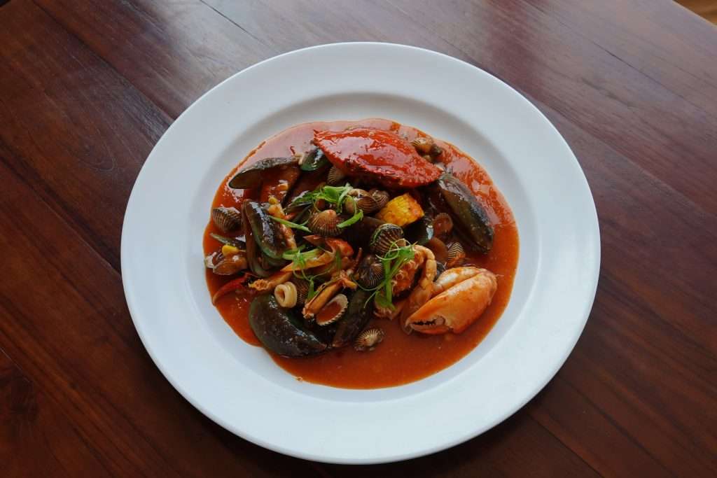 seafood segar di pemancingan kohod jaya