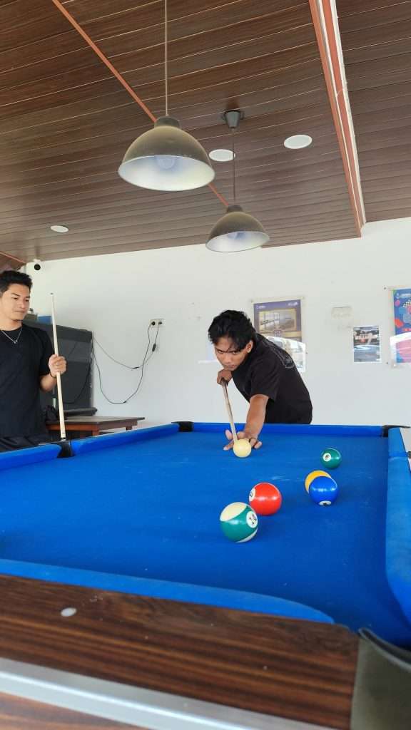 fokus permainan billiard di PKJ