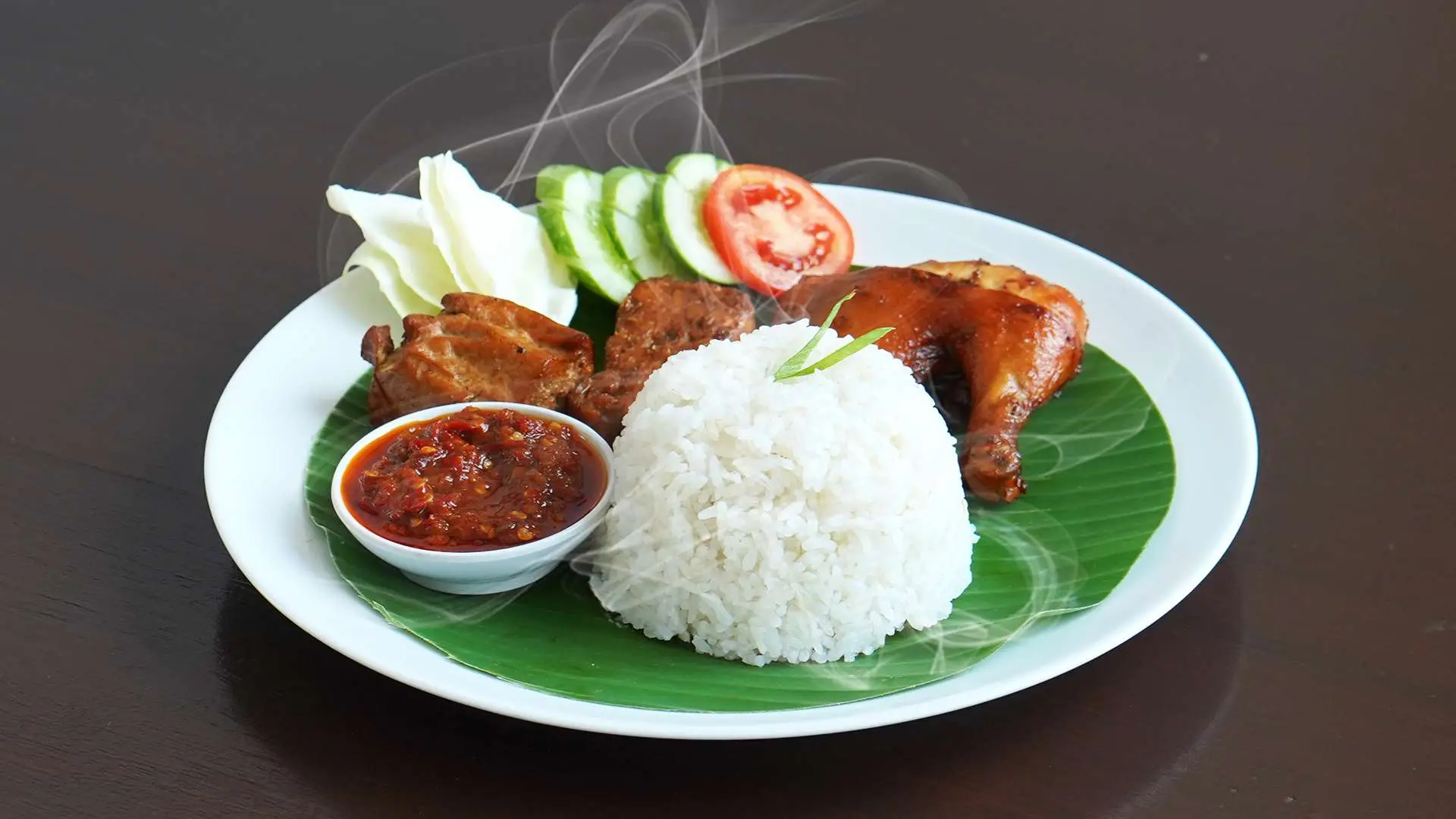 Kelezatan Khas Ayam Kalasan di Resto Pemancingan Terbaik