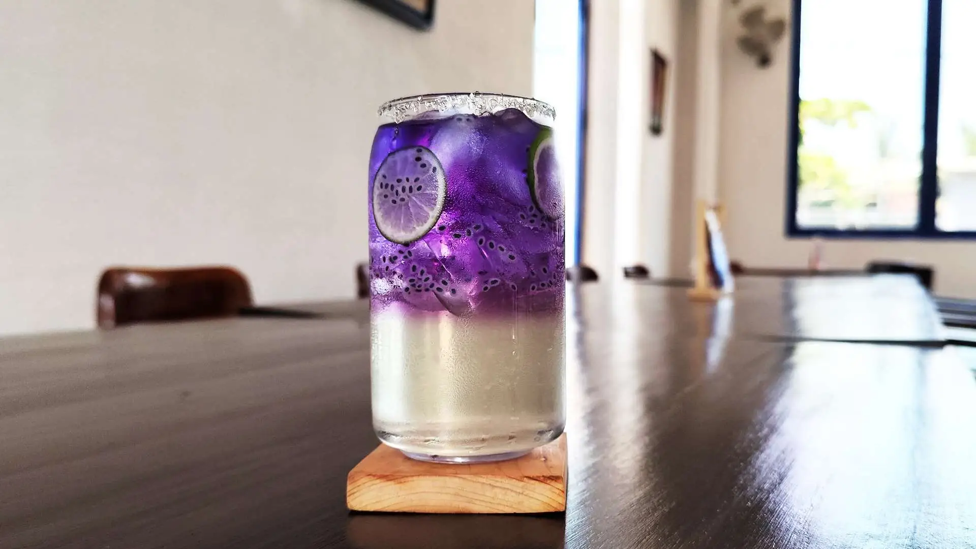 Mojito Purple Minuman Segar Yang Menarik Perhatian di Resto Kohod!