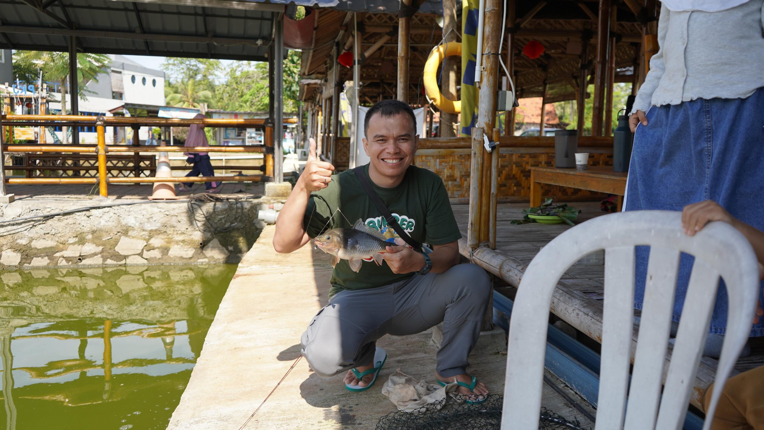 6 Rekomendasi Umpan Ikan Lele Galatama, yang Bisa Diracik Sendiri!