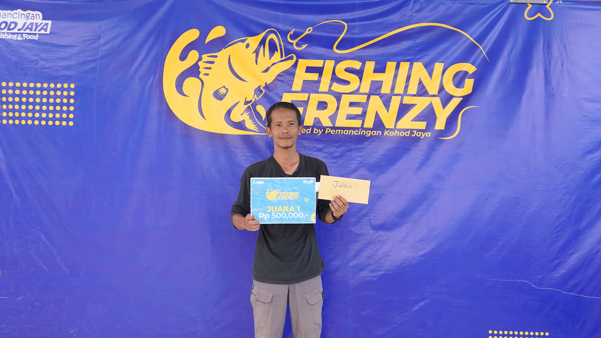 Pak Rafa Menang Fishing Frenzy! Apakah Makanan Kesukaan Ikan Patin Kuncinya?