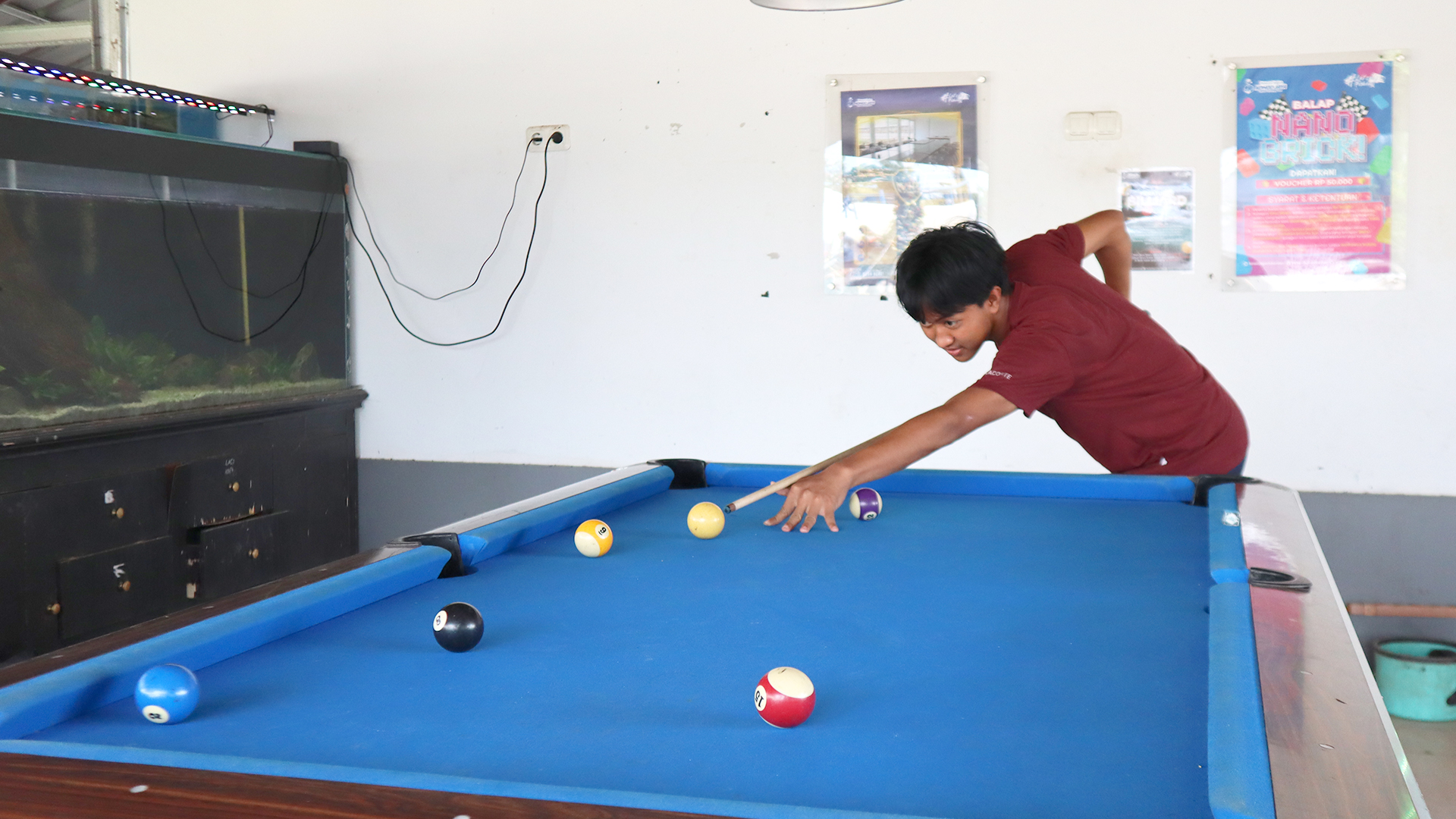 Tempat Wisata Terdekat di Tangerang: Serunya bermain billiard!